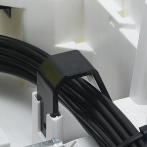 Щитки Golf VF Простая и удобная работа с кабелем и его фиксация. Запатентованное устройство фиксации кабеля со скобами или стандартными стяжками.